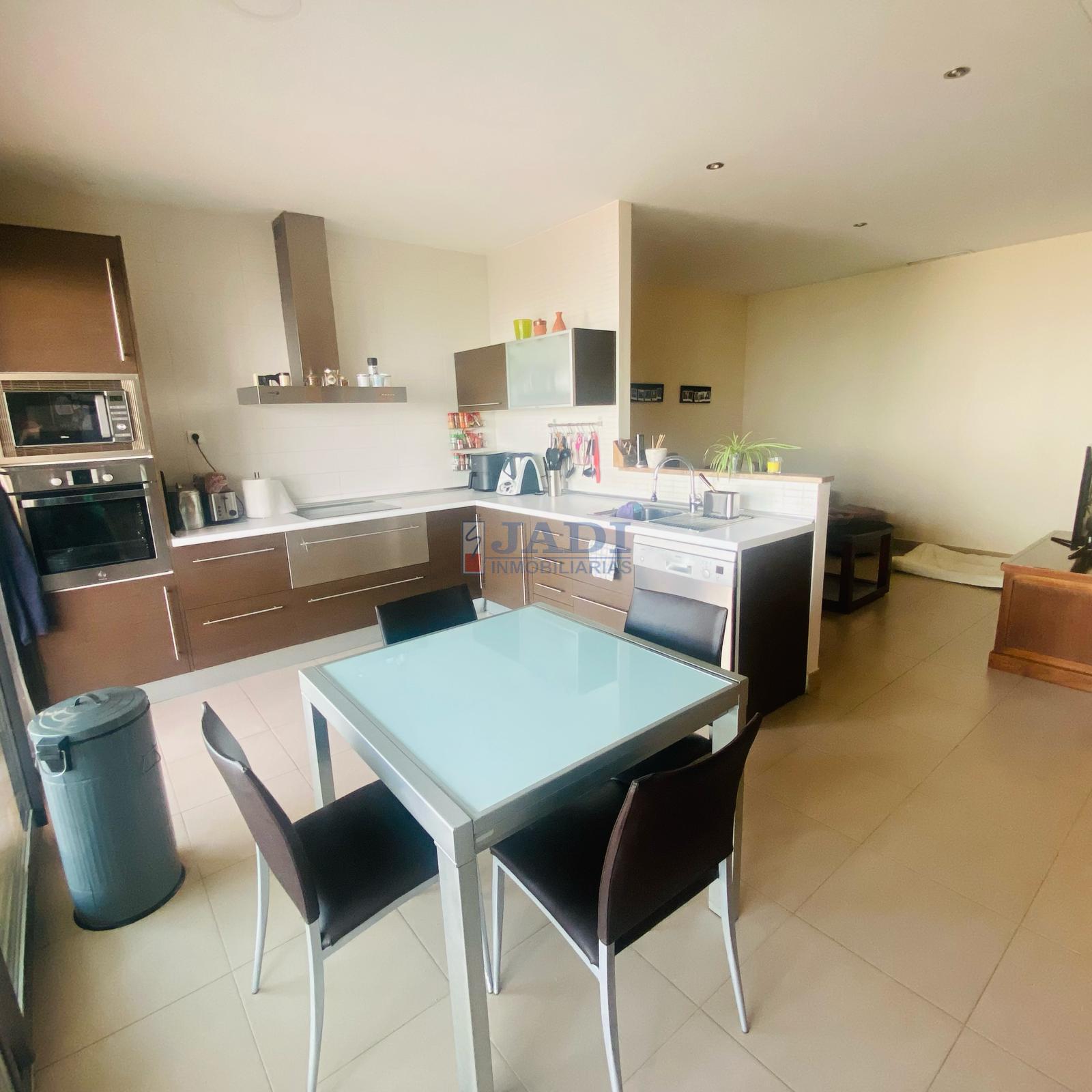 For sale of house in Valdepeñas