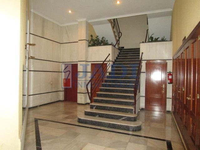 For sale of office in Valdepeñas