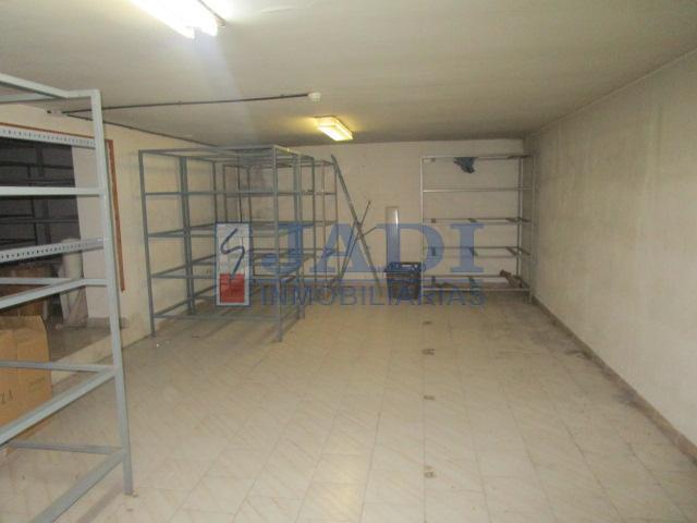 Venta de local en Valdepeñas