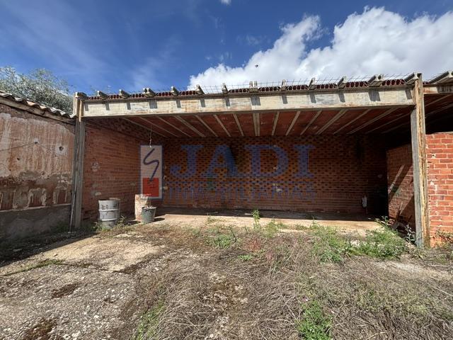 For sale of land in Valdepeñas