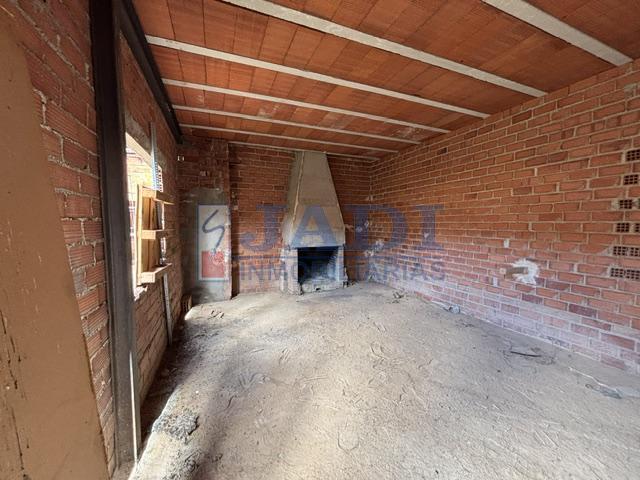 For sale of land in Valdepeñas