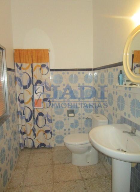 Venta de casa en Valdepeñas