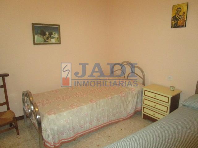 Venta de casa en Valdepeñas