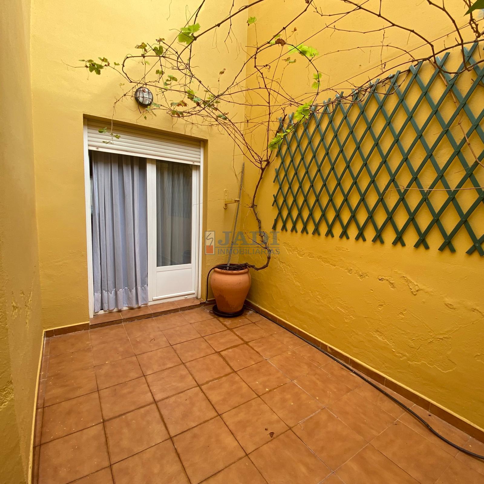 For sale of house in Valdepeñas
