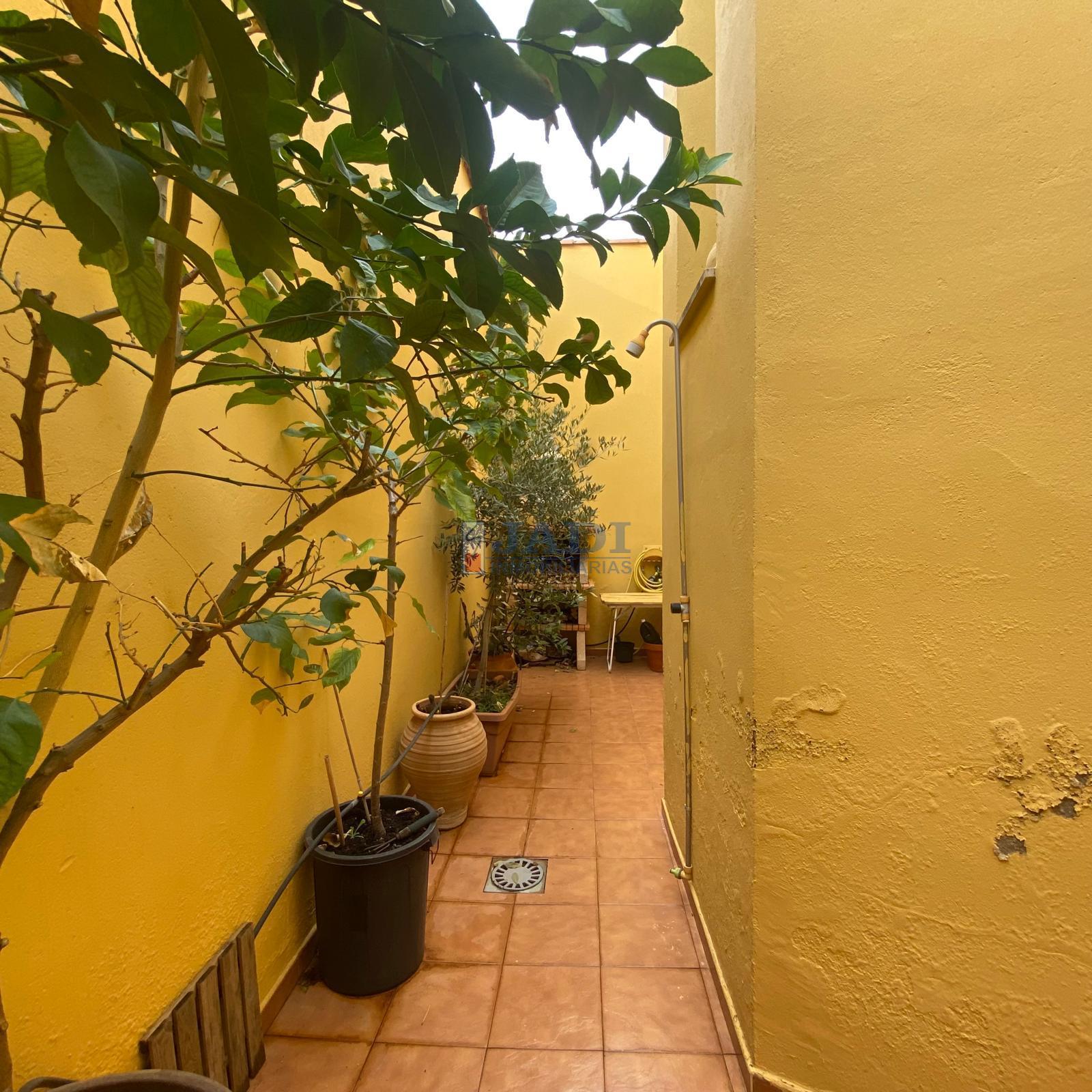 For sale of house in Valdepeñas