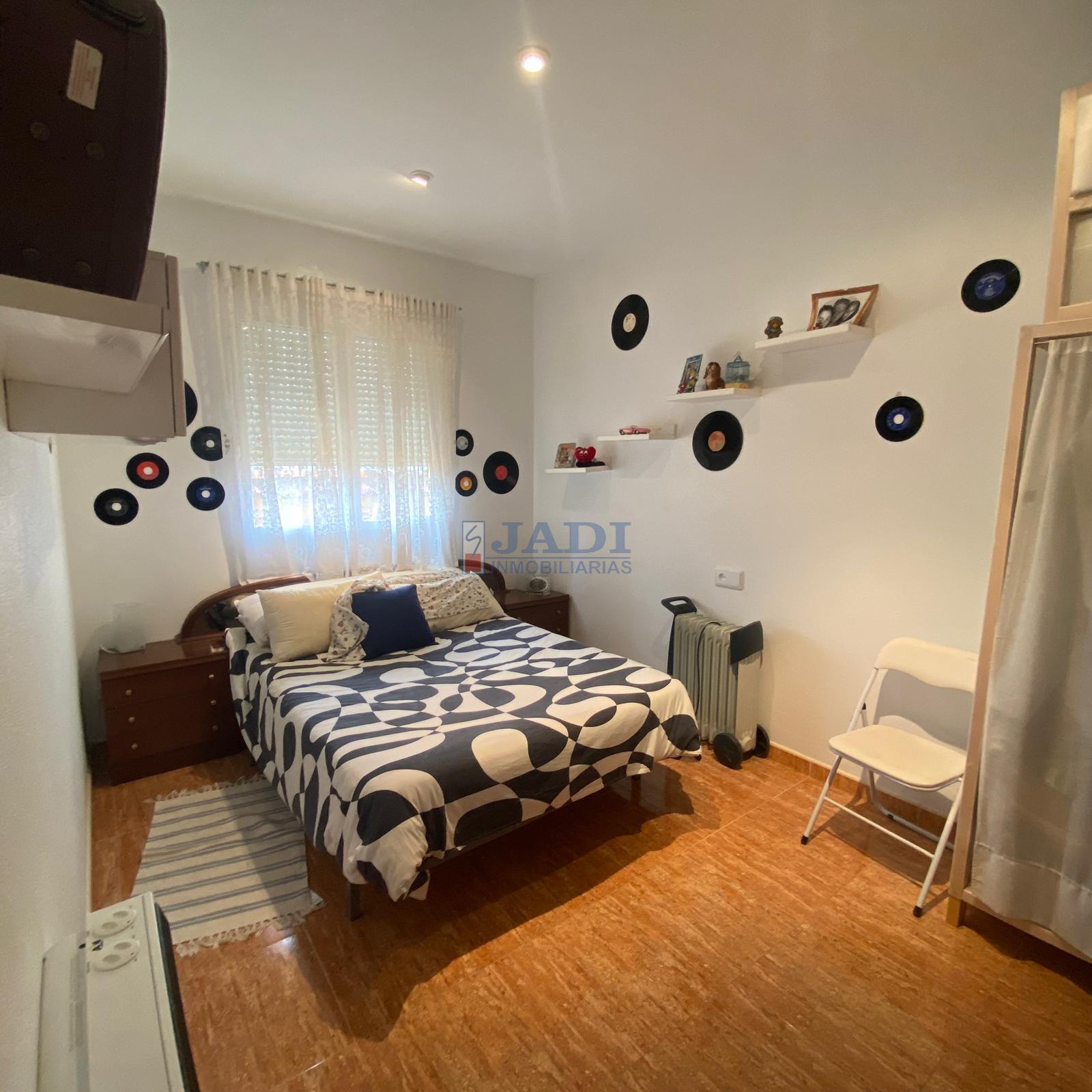 For sale of house in Valdepeñas