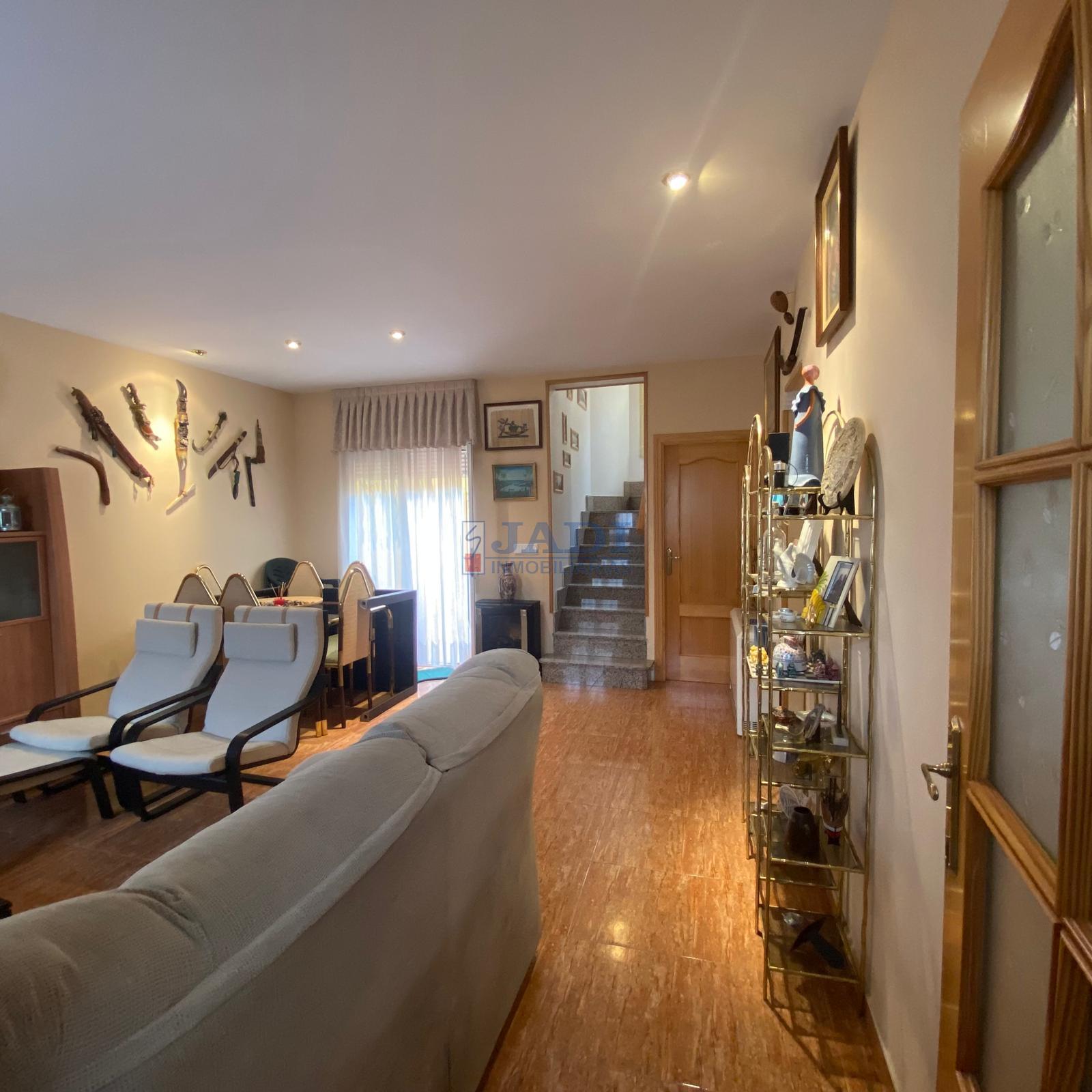 For sale of house in Valdepeñas