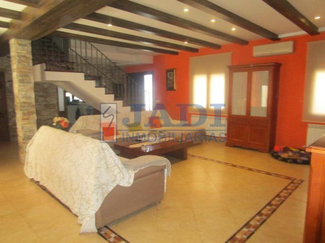 Venta de casa en Valdepeñas