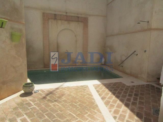 For sale of house in Valdepeñas