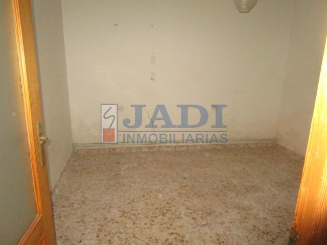 Venta de casa en Valdepeñas