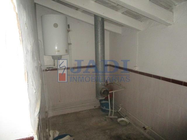 Venta de casa en Valdepeñas
