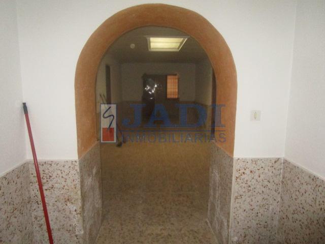 Venta de casa en Valdepeñas