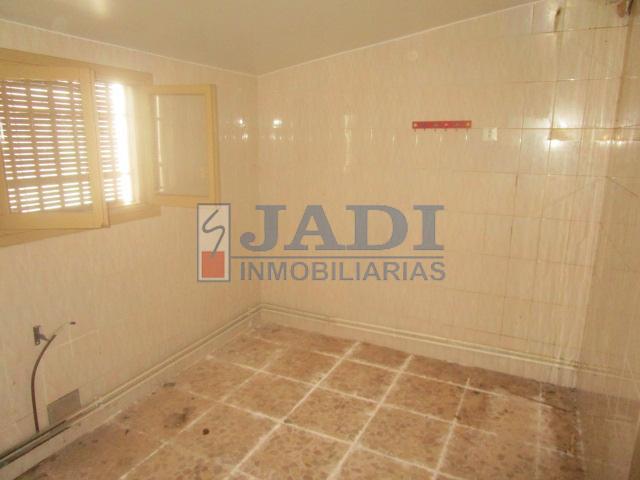Venta de casa en Valdepeñas