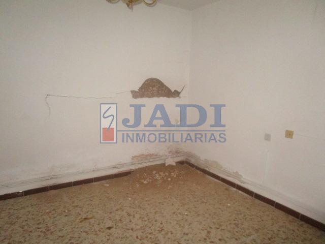 Venta de casa en Valdepeñas