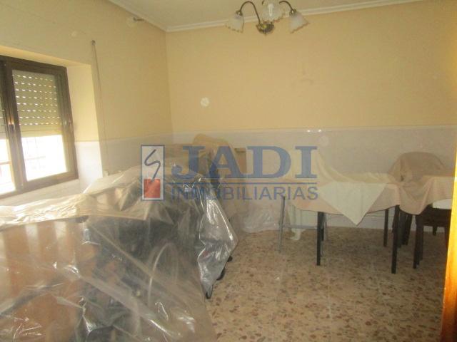 Venta de casa en Valdepeñas