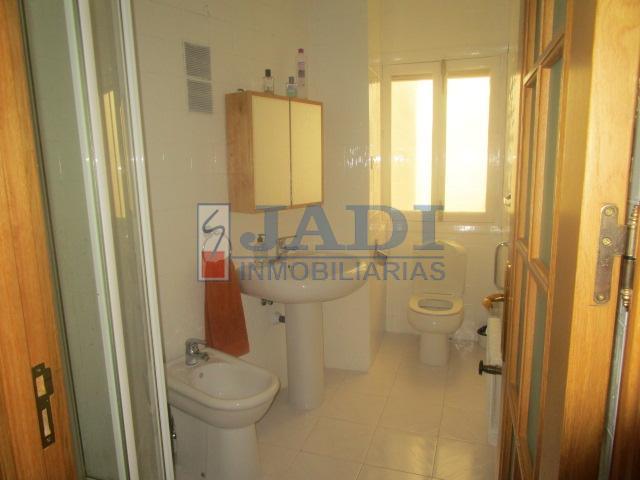 Venta de casa en Valdepeñas
