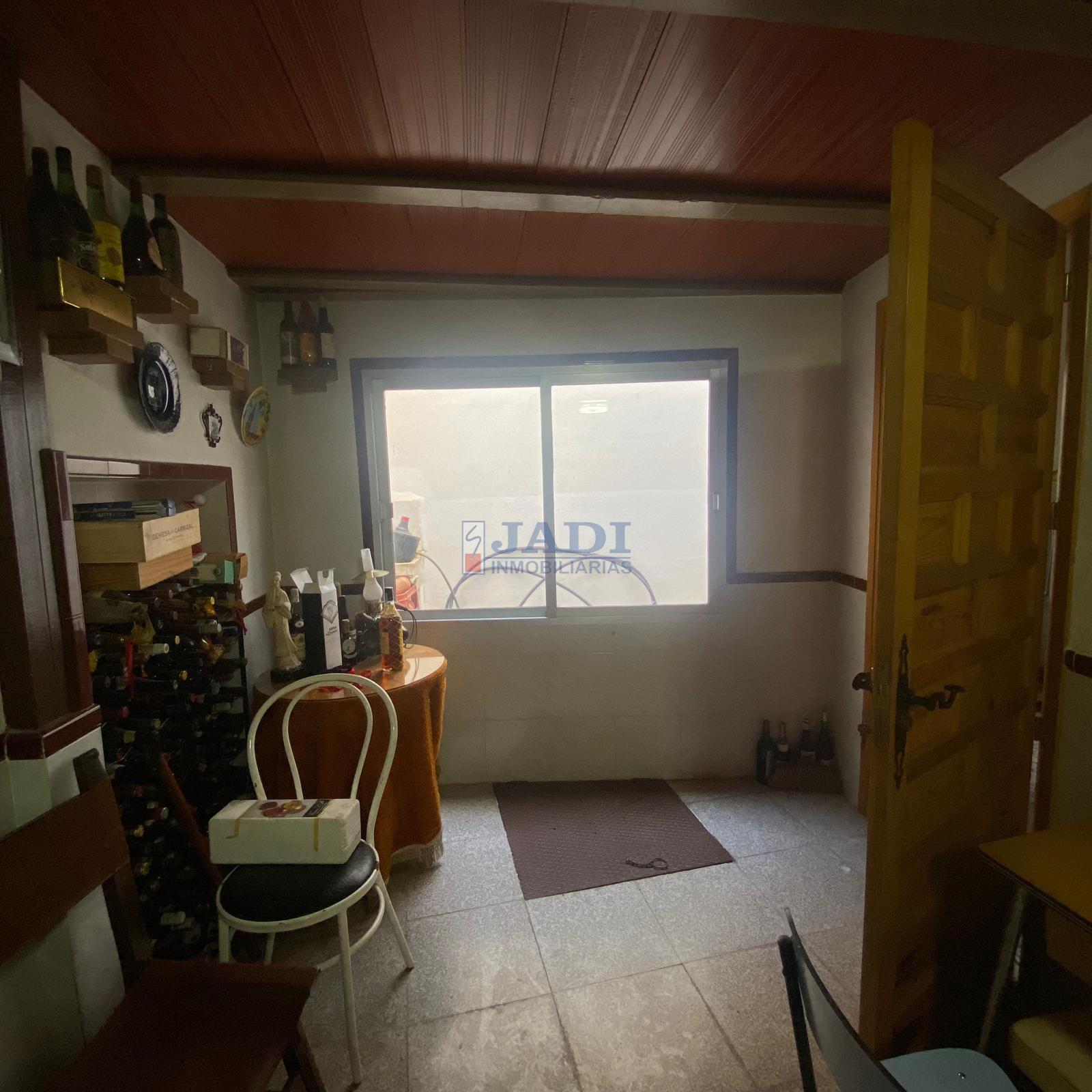 For sale of house in Valdepeñas