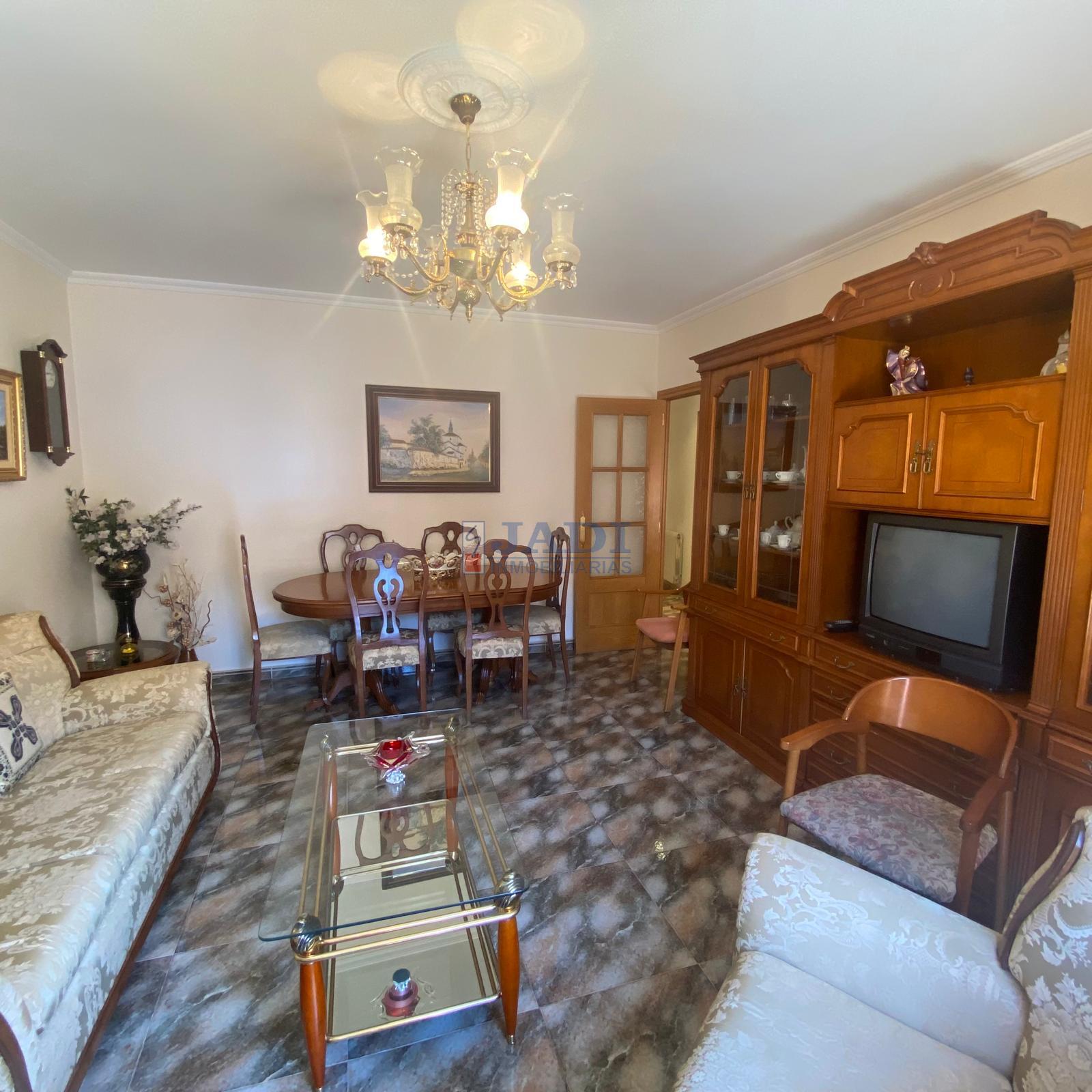 For sale of house in Valdepeñas