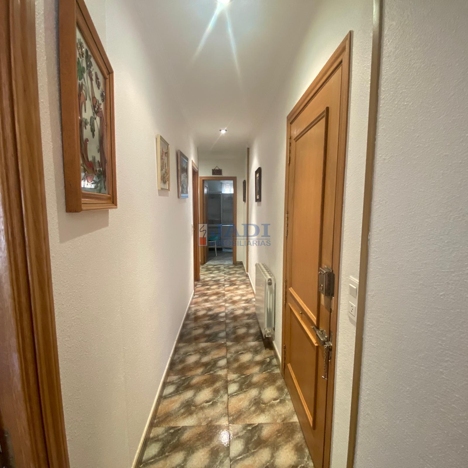 For sale of house in Valdepeñas