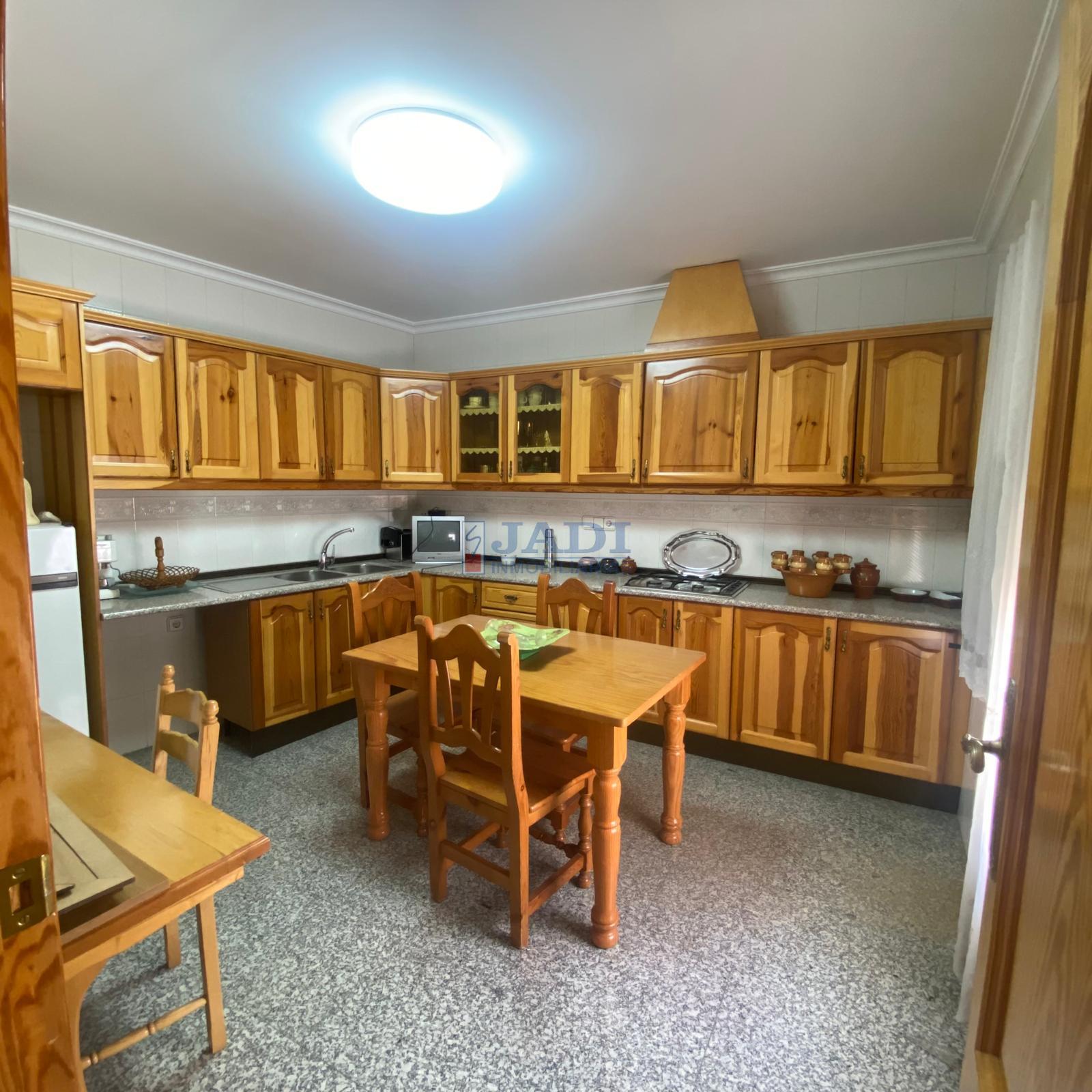 Venta de casa en Valdepeñas