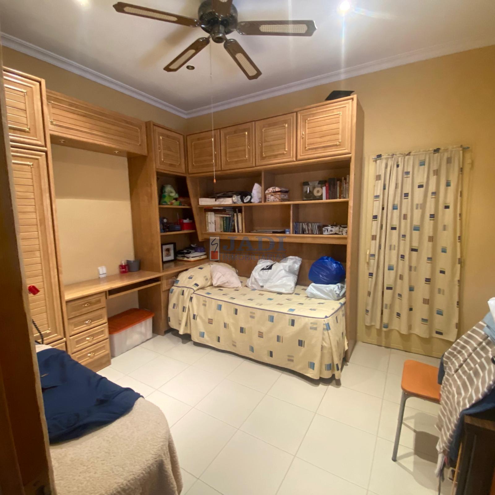 Venta de casa en Valdepeñas
