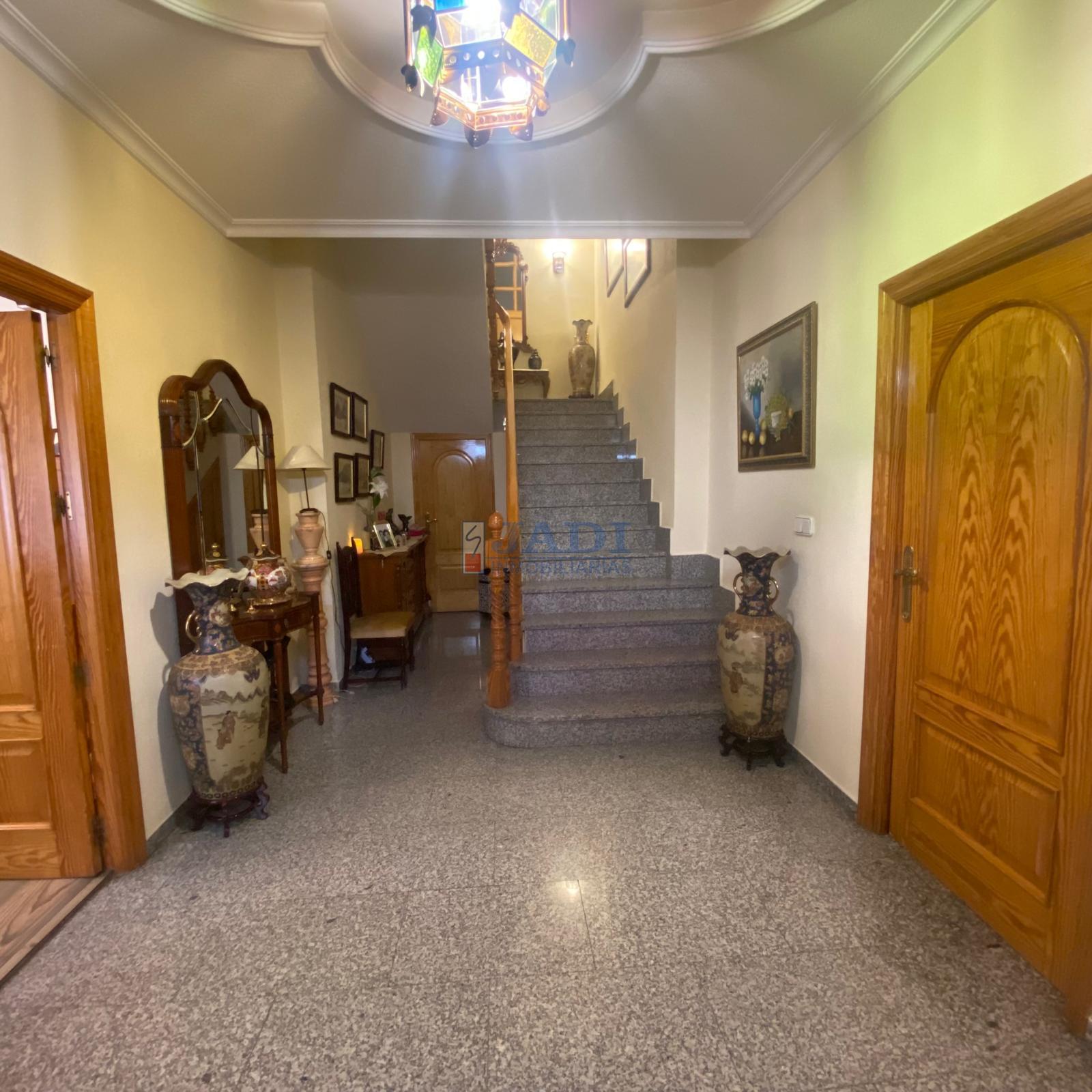 Venta de casa en Valdepeñas