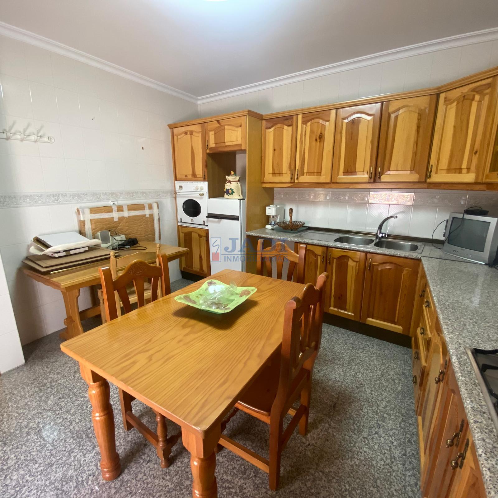 Venta de casa en Valdepeñas