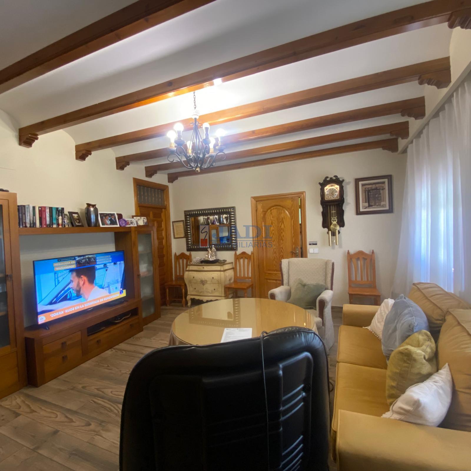 Venta de casa en Valdepeñas