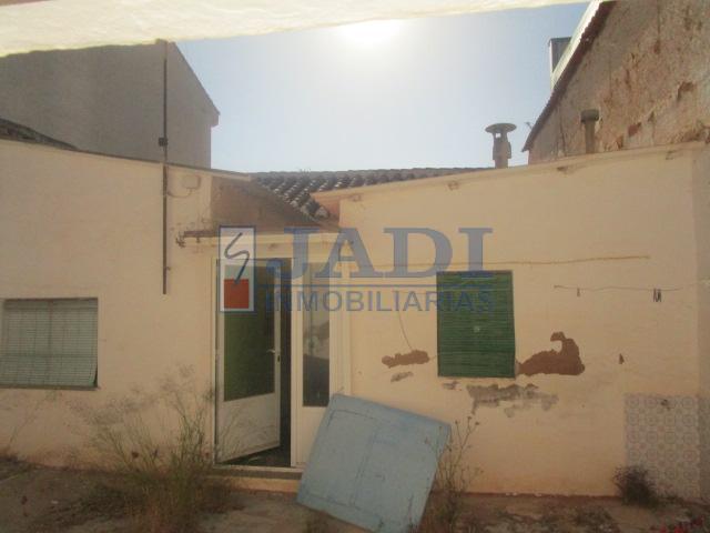 Venta de casa en Valdepeñas
