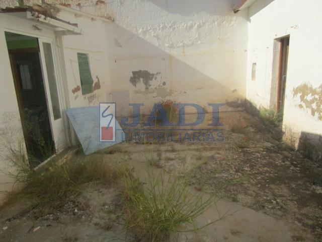 Venta de casa en Valdepeñas