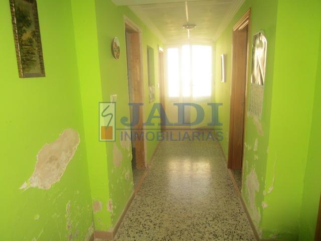 Venta de casa en Valdepeñas