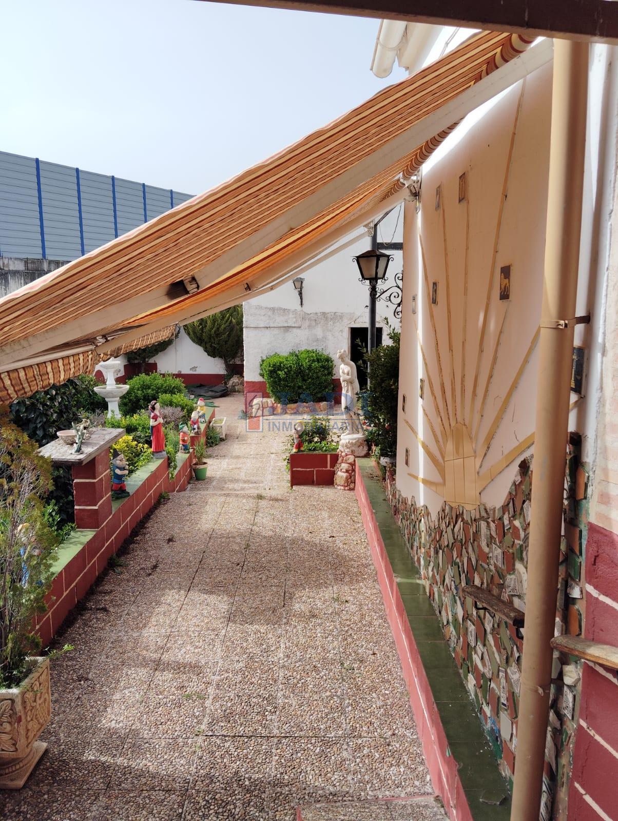 Venta de chalet en Almuradiel