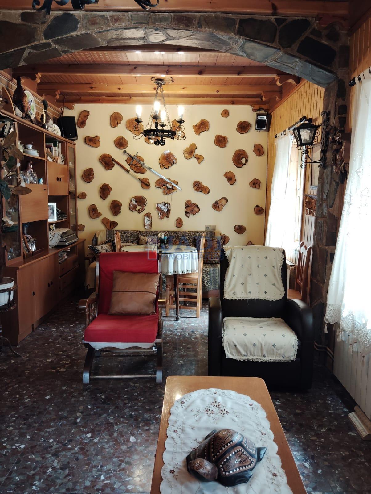 Venta de chalet en Almuradiel