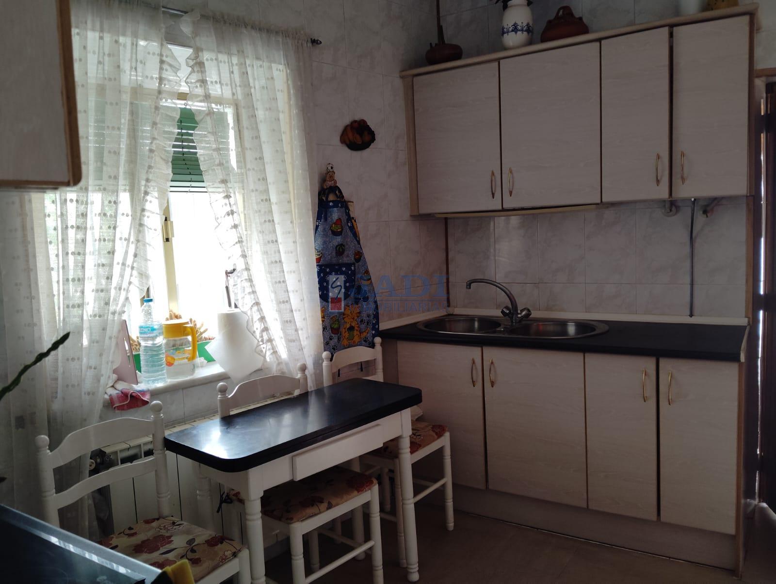 Venta de chalet en Almuradiel