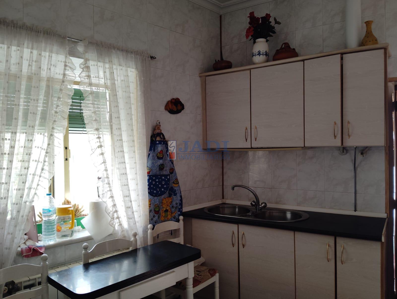 Venta de chalet en Almuradiel