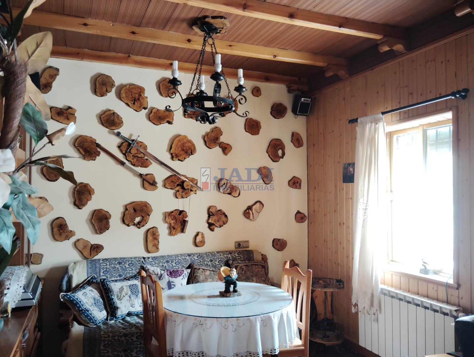 Venta de chalet en Almuradiel