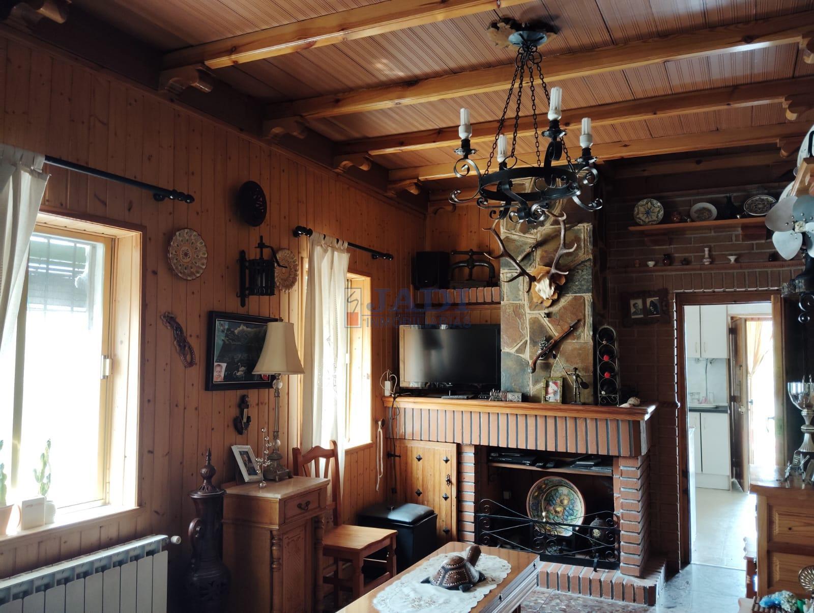 Venta de chalet en Almuradiel