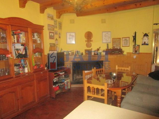 For sale of house in Valdepeñas