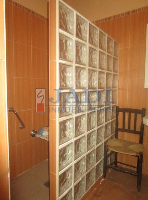 Venta de casa en Valdepeñas