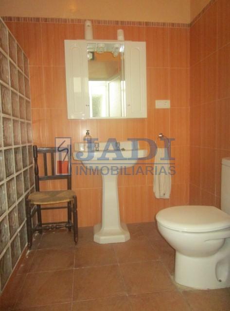 Venta de casa en Valdepeñas