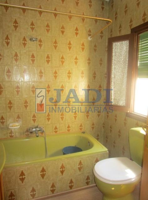 Venta de casa en Valdepeñas