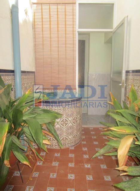 Venta de casa en Valdepeñas