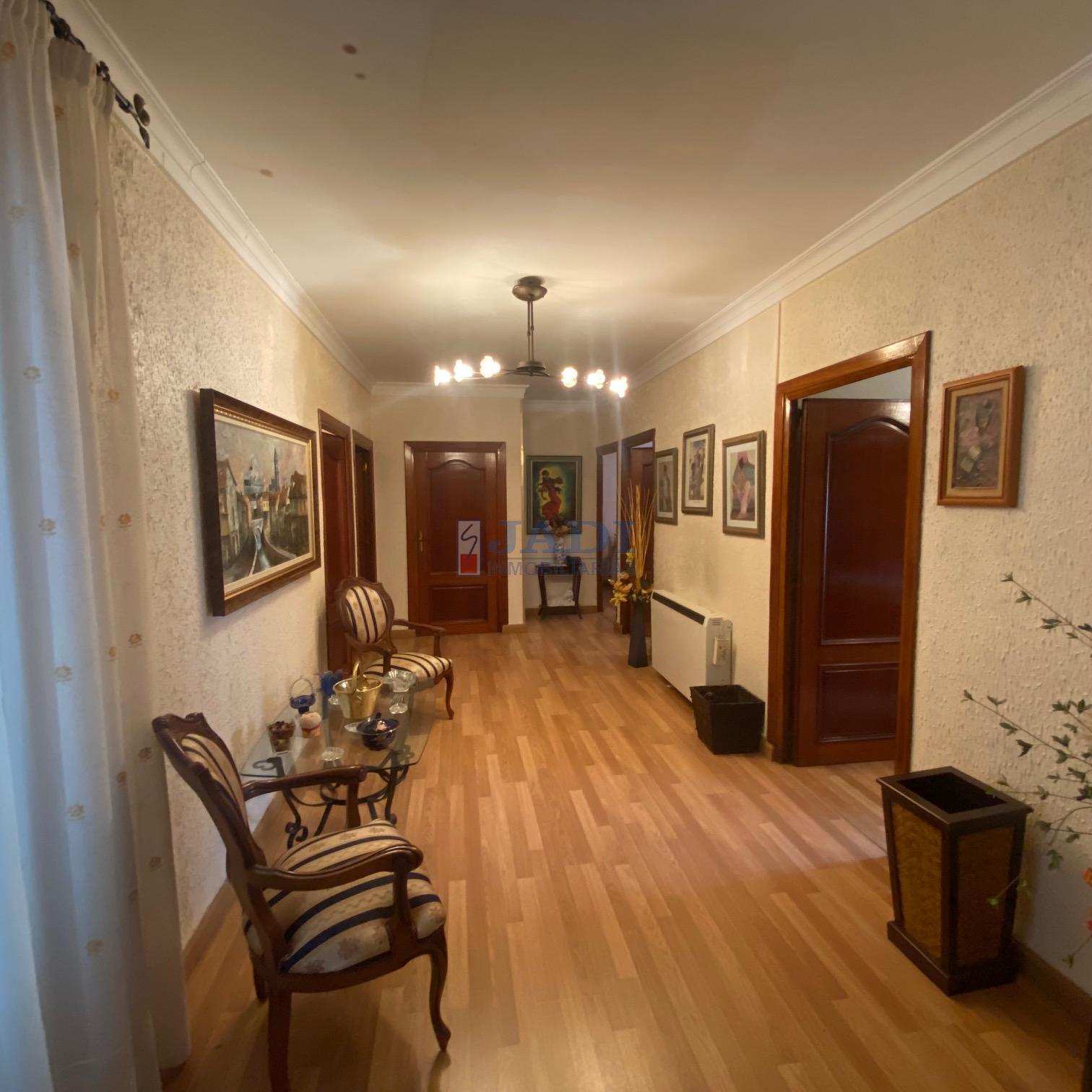 Venta de piso en Valdepeñas