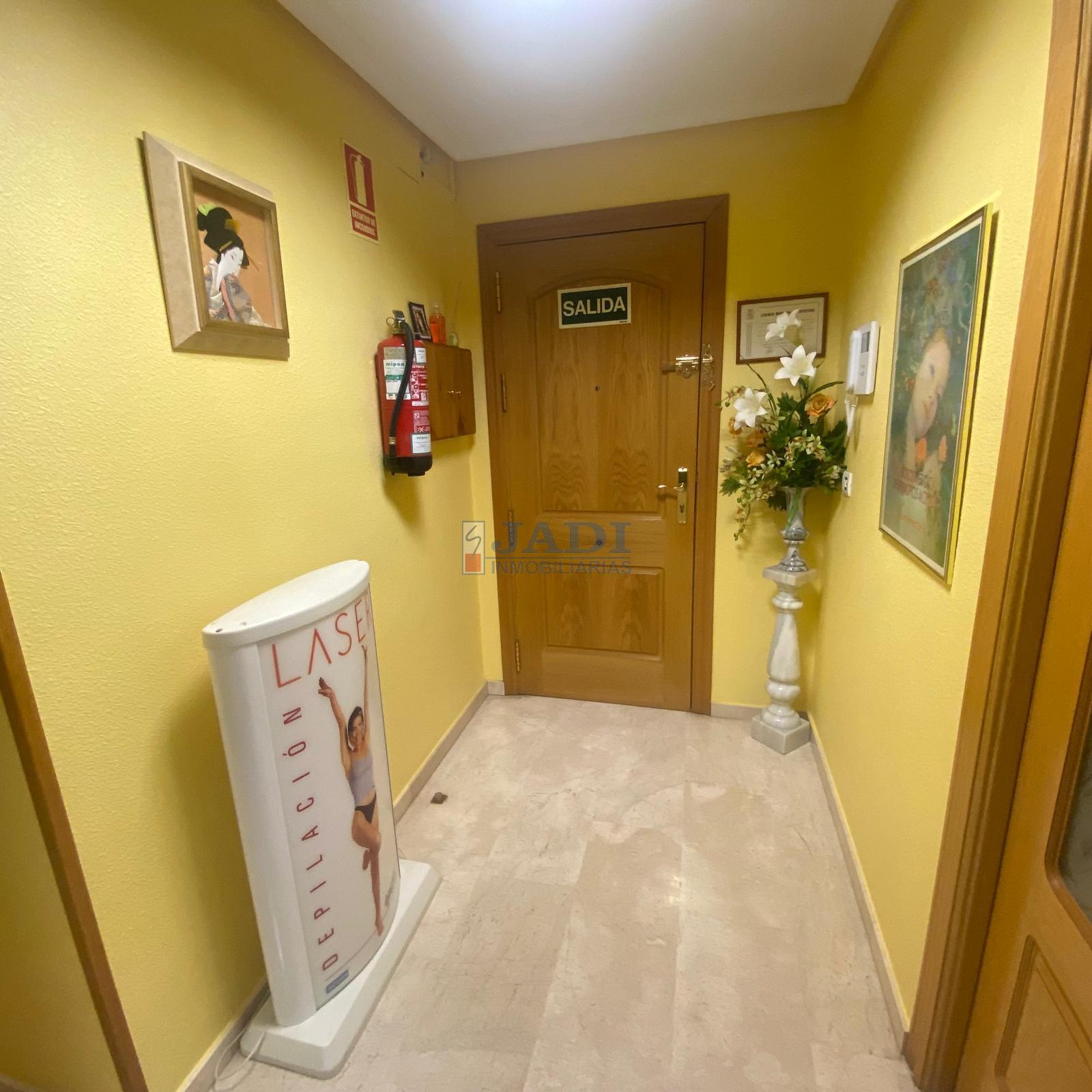 For sale of flat in Valdepeñas