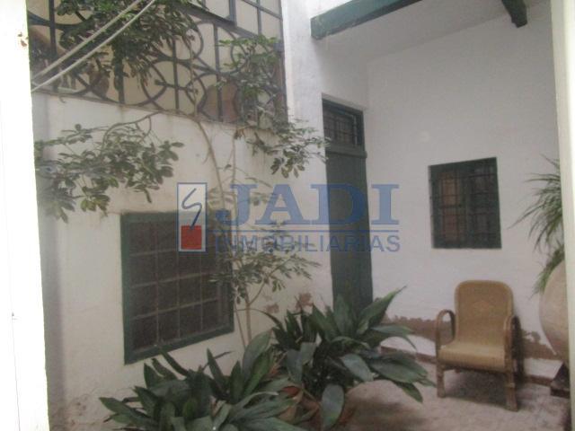 Venta de casa en Valdepeñas