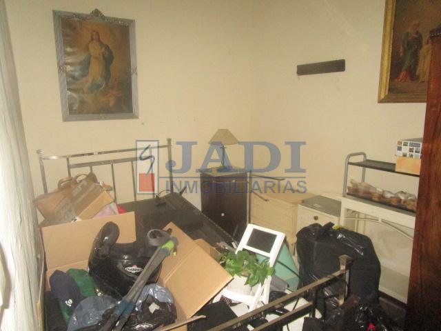 Venta de casa en Valdepeñas