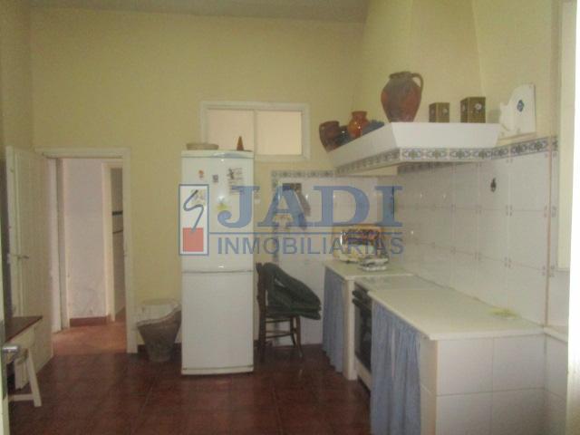 Venta de casa en Valdepeñas