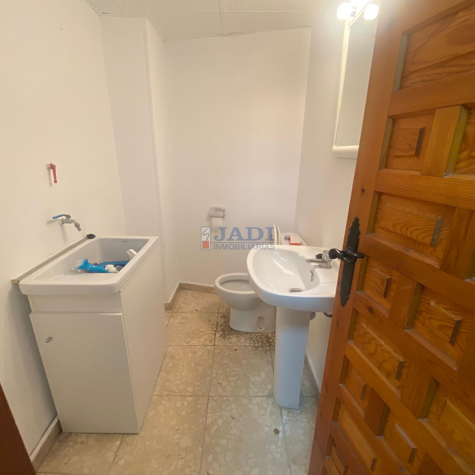 Alquiler de local en Valdepeñas