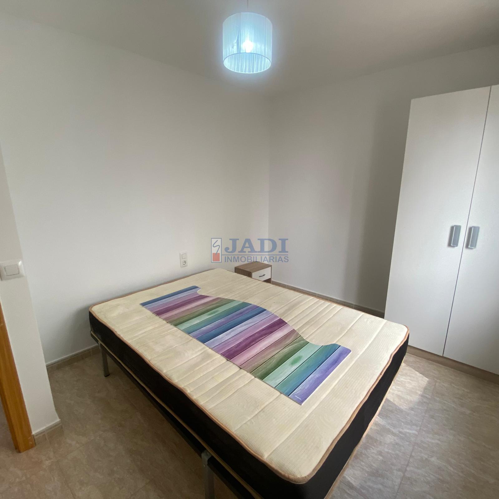 For sale of flat in Valdepeñas