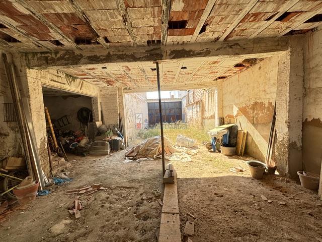 Venta de casa en Valdepeñas